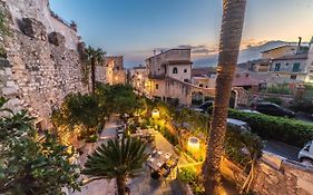 Medousa Bistrot & Suites